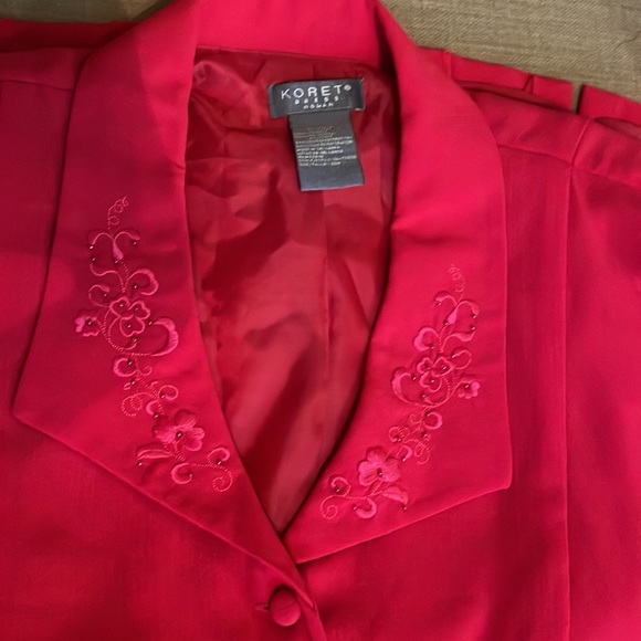 Pink Suit (2 pc) - Picture 6 of 16